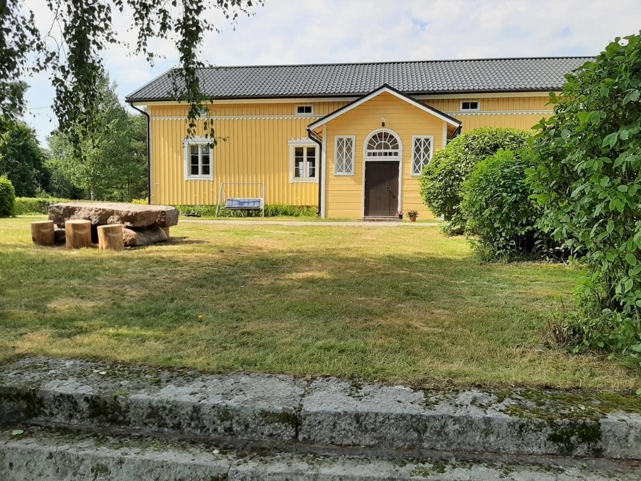 Maalaistalon Paarakennuksessa Asunto in Salo, Finland