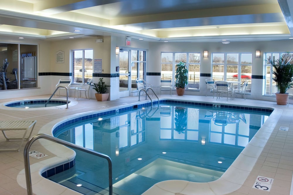Hilton Garden Inn Akron Canton Airport - photo 18