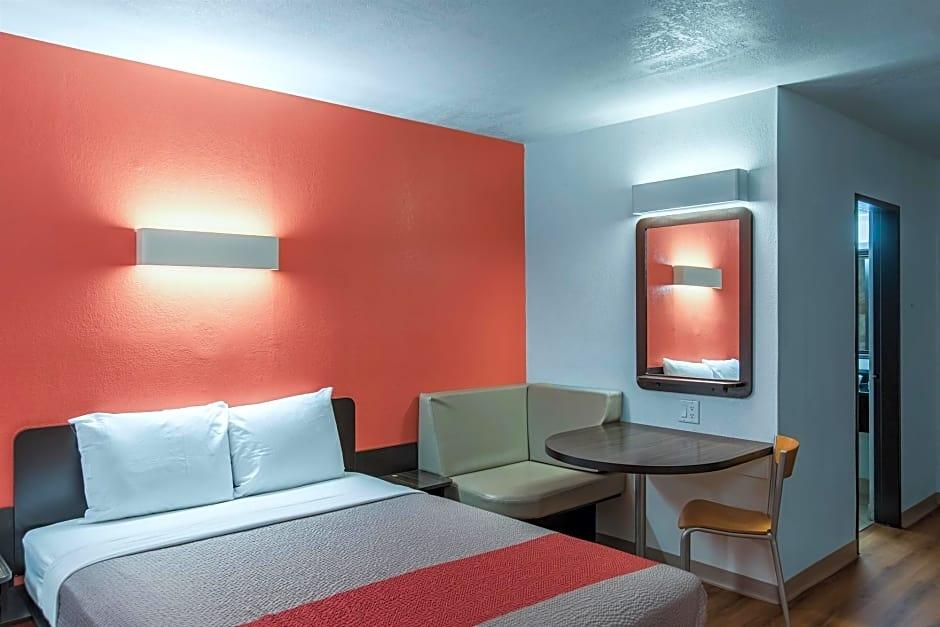 Motel 6 Tucson Airport - photo 10