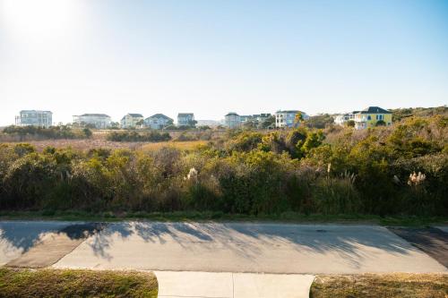 A Pawsitive Attitude by Oak Island Accommodations - photo 46