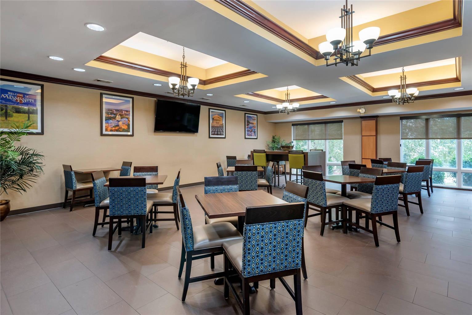 Comfort Suites Vicksburg - photo 21