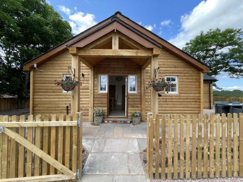 The Haystack Lodge — 4-Star Luxury Hotel in Tarporley, United Kingdom