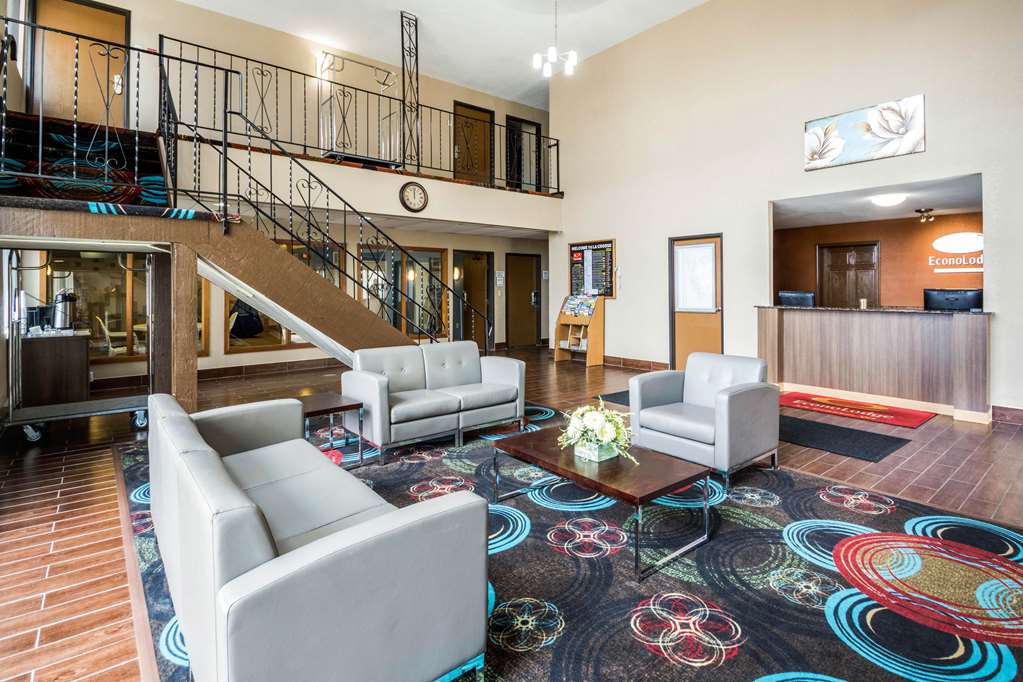 Econo Lodge La Crosse North - photo 6