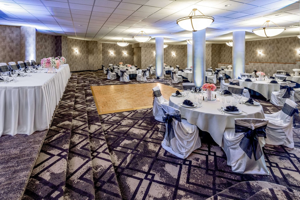 DoubleTree by Hilton Denver Aurora - photo 28