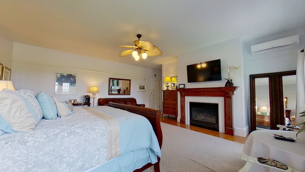 John Joseph Inn - photo 12