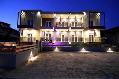 Niriides boutique suites in Nea Vrasna, Greece