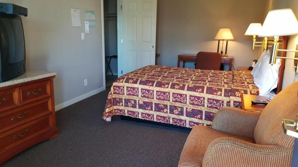 Pacific Motel - photo 19