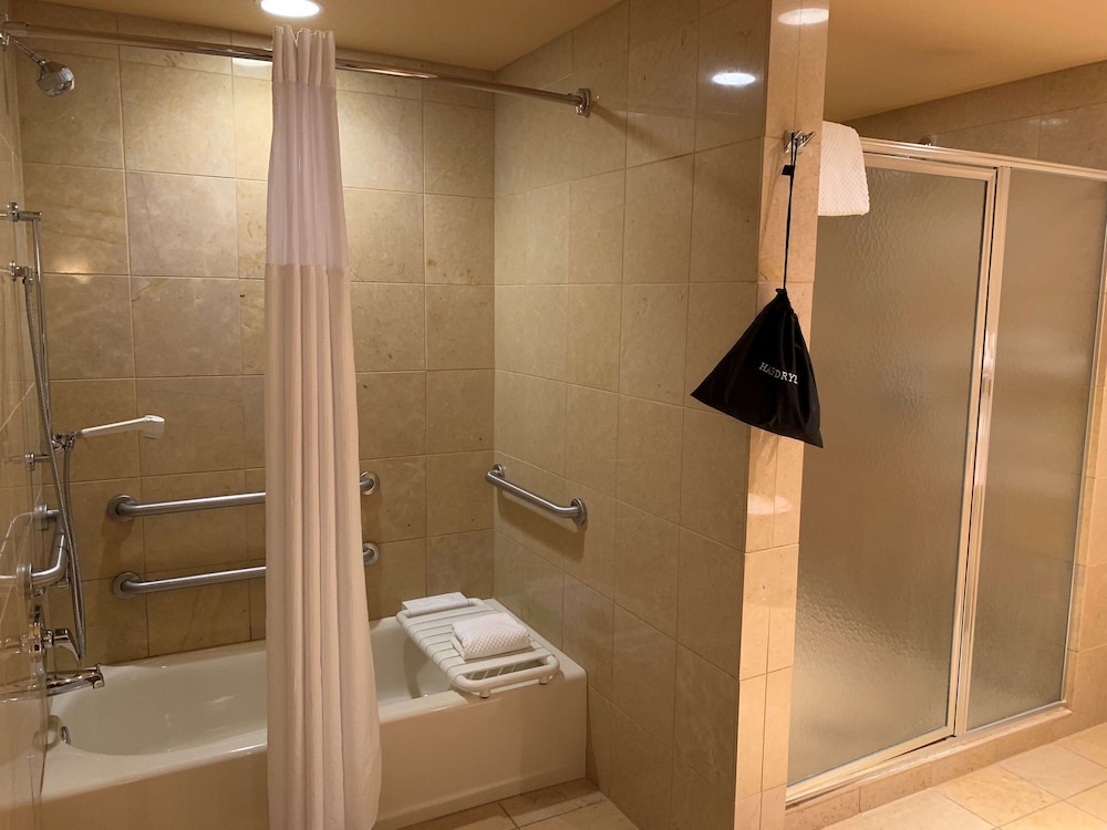 Embassy Suites by Hilton E Peoria Riverfront Conf Center - photo 20