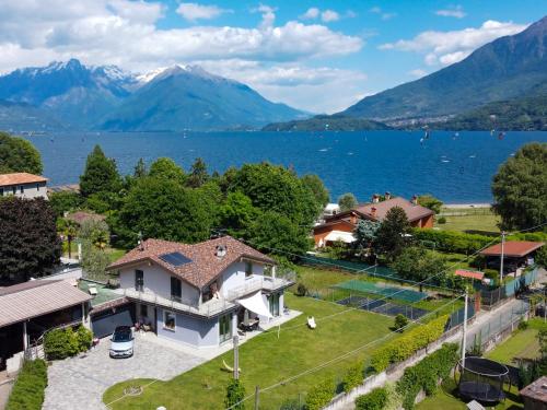 Casa Jacqueline — 4-Star Luxury Hotel in Dongo, Italy