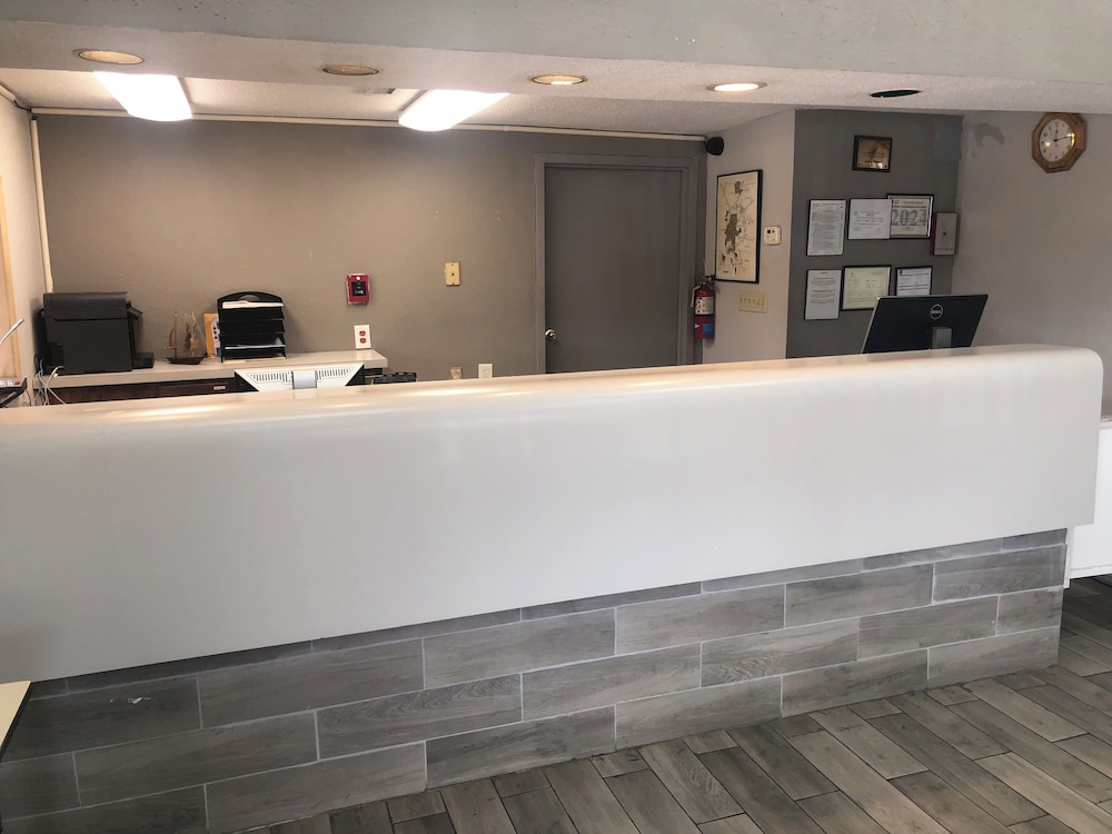 American Inn and Suites Atlanta Airport Jonesboro I 75 - photo 4