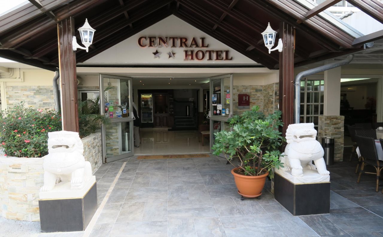 Central Hotel - carbon neutral hotel in Saint-Denis