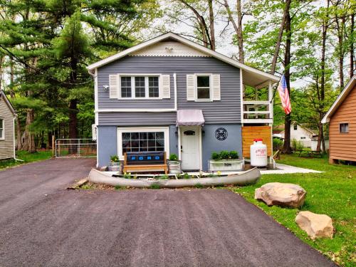 Wally's House — 4-Star Luxury Hotel in Hawley, United States