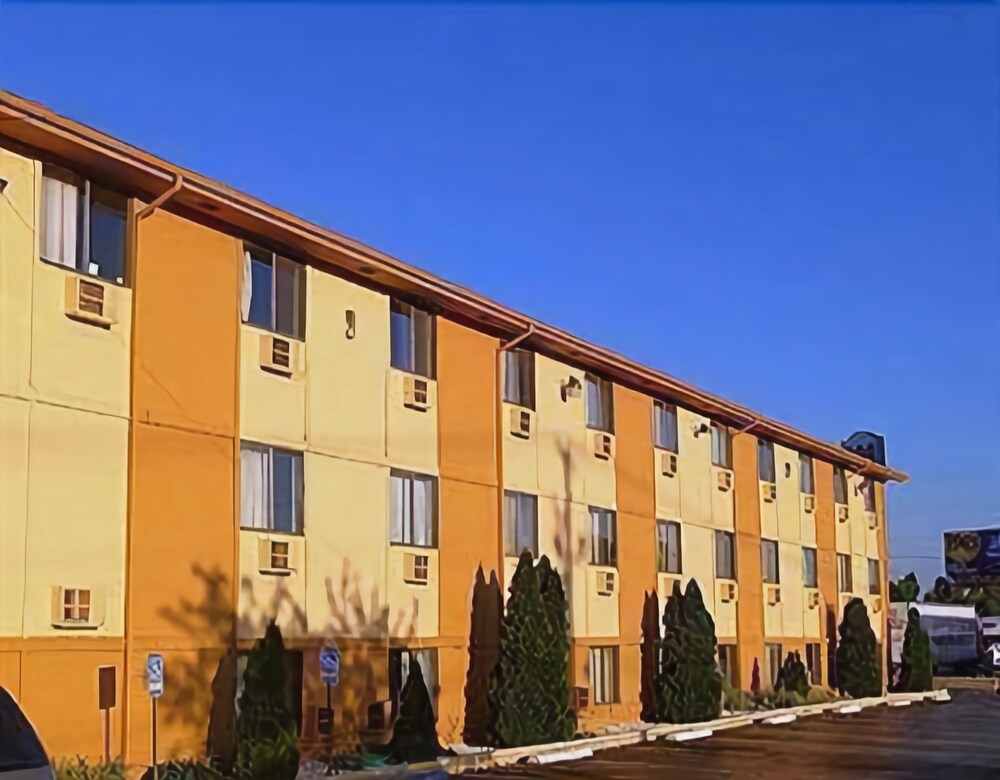 Knights Inn Benton Harbor