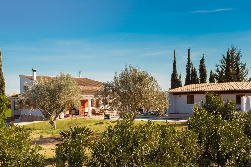 Villa Piolin — 4-Star Luxury Hotel in Sa Pobla, Spain