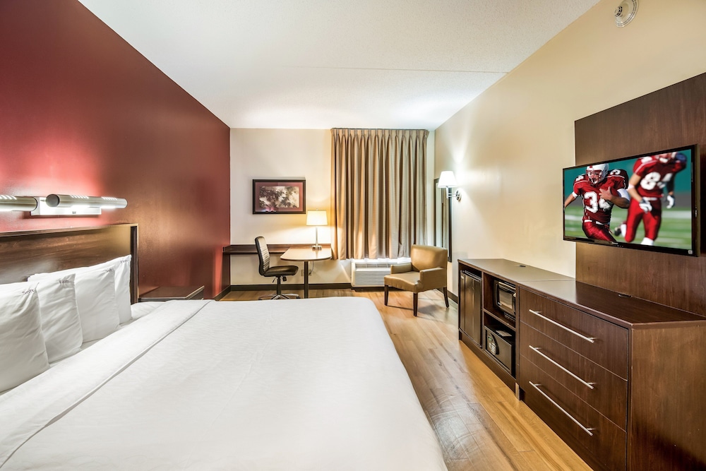 Red Roof Inn PLUS San Antonio Downtown Riverwalk - photo 14