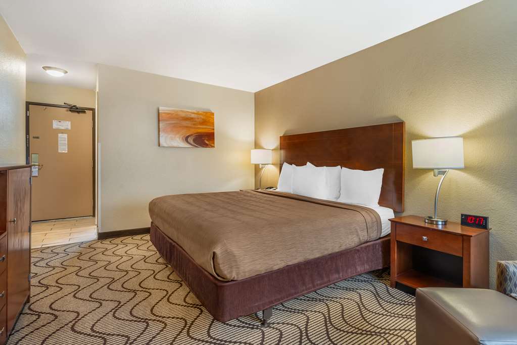 Best Western John Muir Inn - photo 33