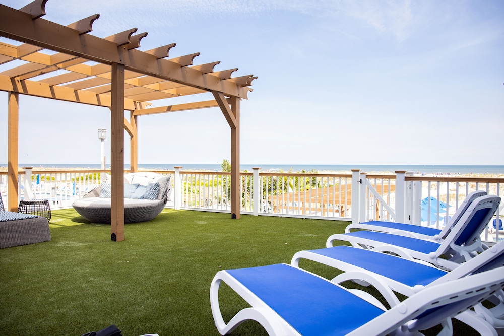 Regal Plaza Beach Resort - photo 26