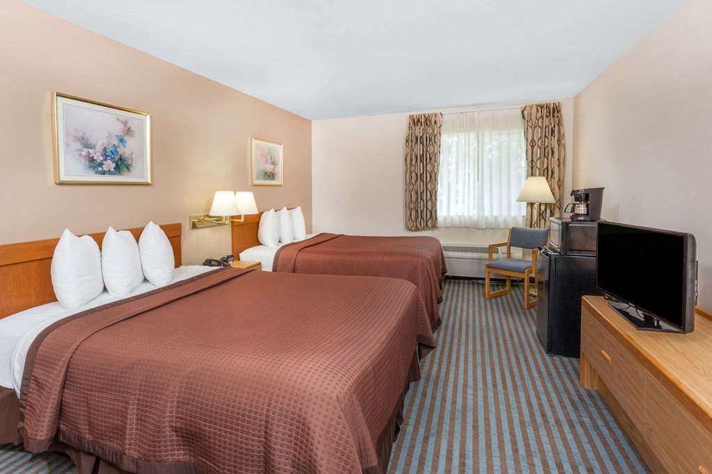 Days Inn by Wyndham Charleston - photo 13