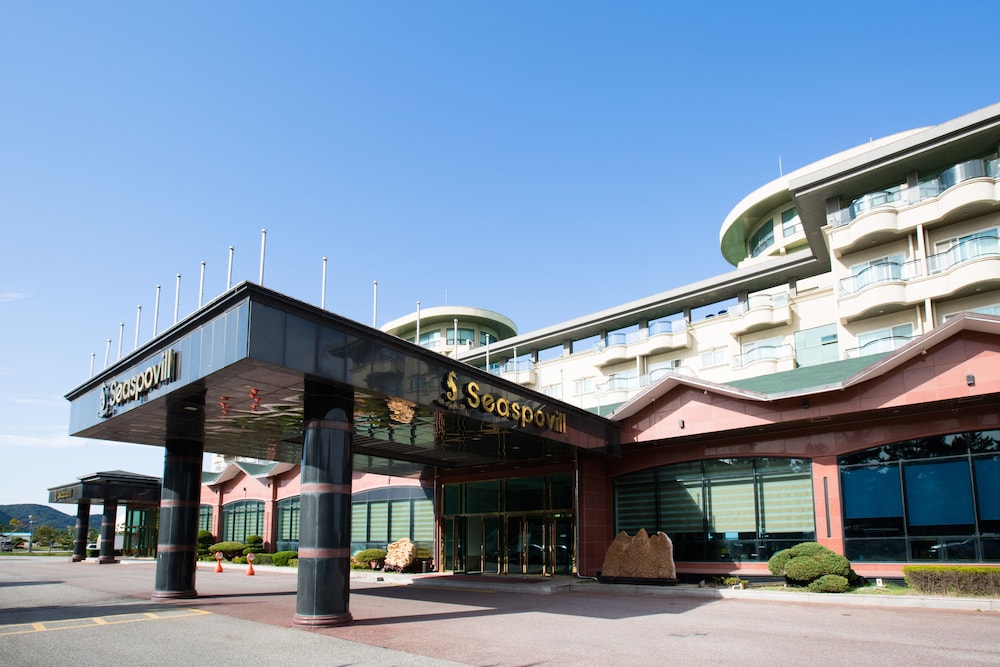 Seaspovill Resort in Santyoku, South Korea