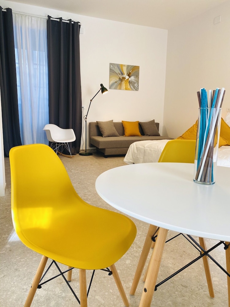 Crops City Stay — Trieste