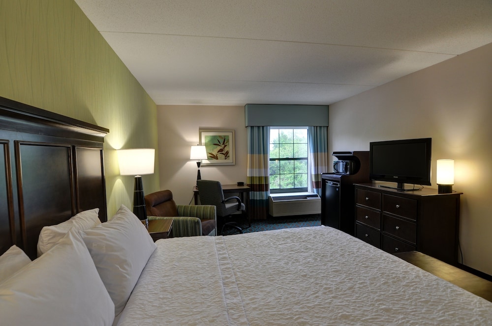 Hampton Inn Franklin Milford - photo 10