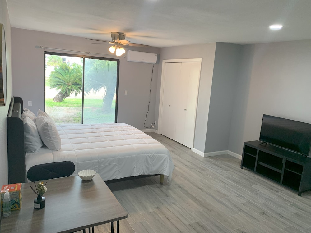 Camelot Village LLC - photo 8
