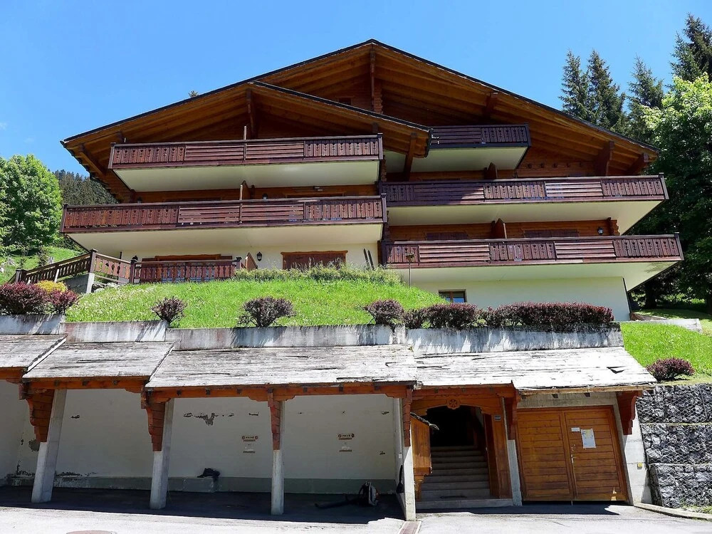 Le Faucon 8 in Ollon, Switzerland