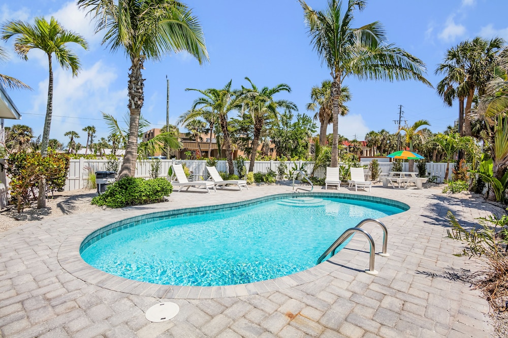 Tropical Breeze Resort - photo 130