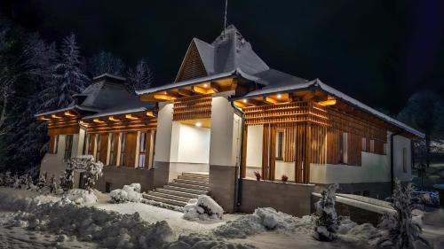 Villa Bellini Borszék — 4-Star Luxury Hotel in Borsec, Romania