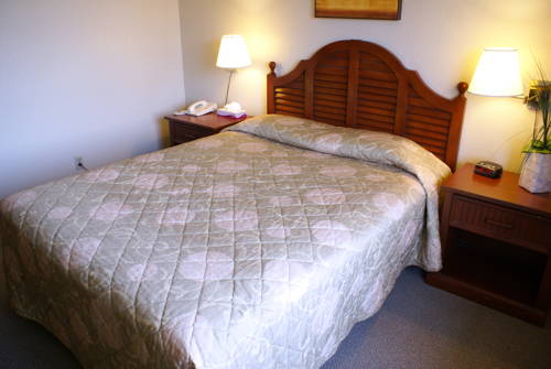 Friendship Inn - photo 9
