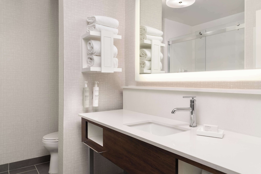 Hampton Inn Spring Lake Fayetteville - photo 51