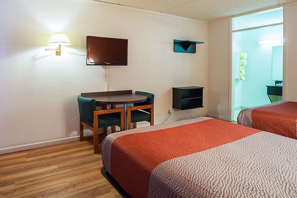 Motel 6 Tifton GA - photo 16