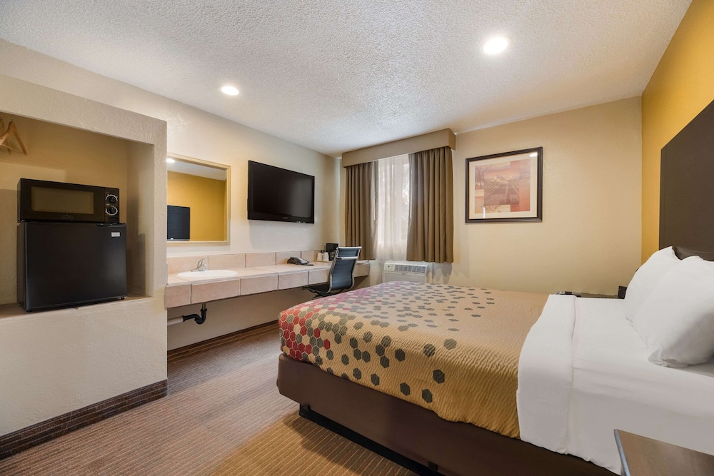 Rodeway Inn Flagstaff Downtown - photo 38