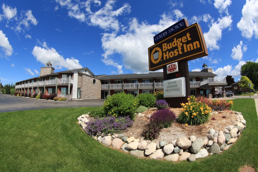 St. Ignace Budget Host Inn - photo 29