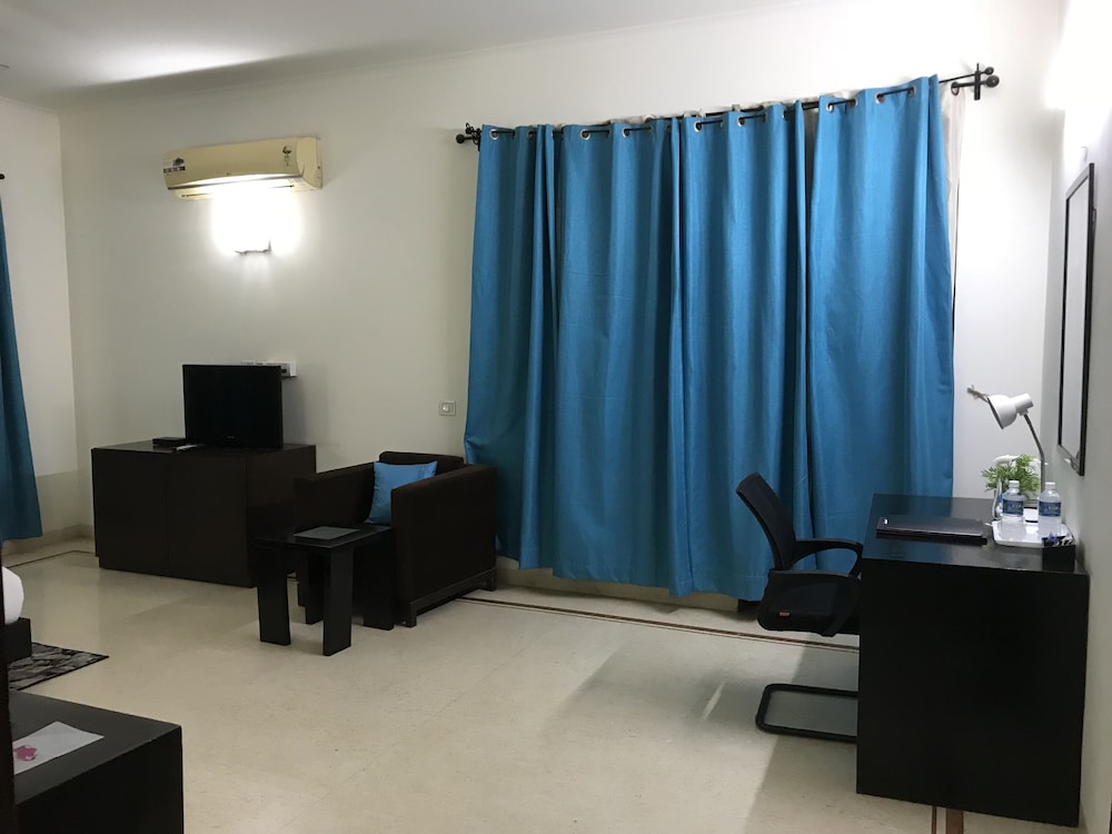 The Essence Suite