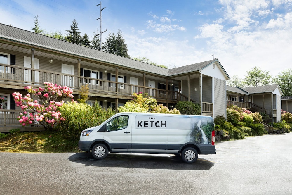 The Ketch Inn and Marina - photo 42