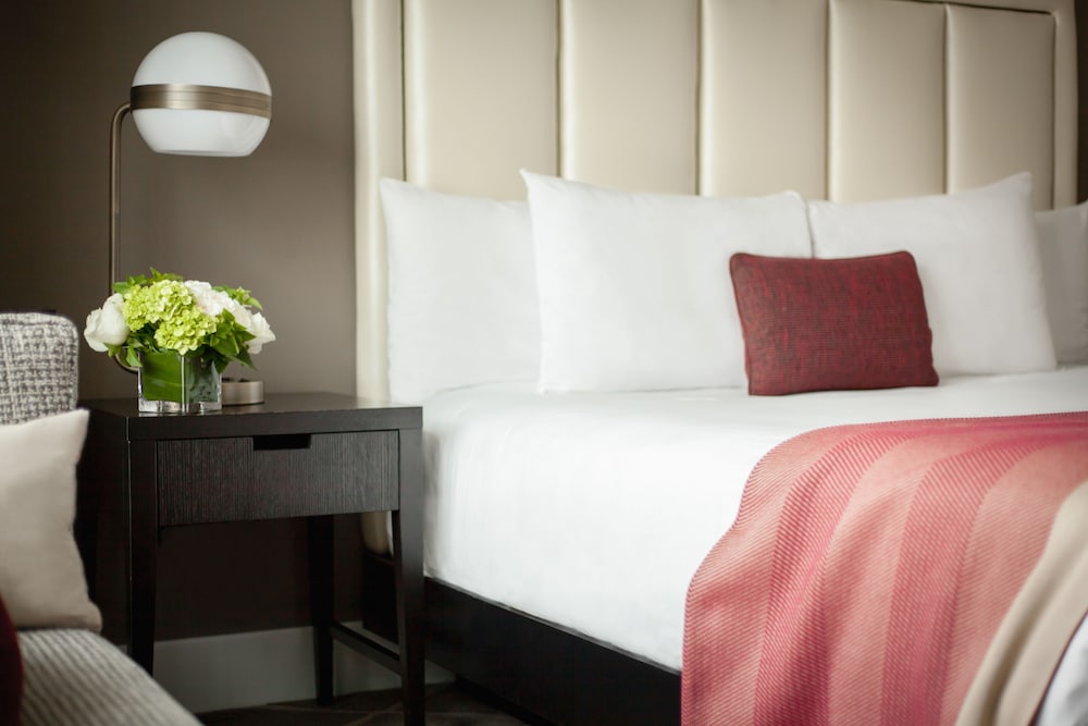 Hotel Commonwealth - photo 25