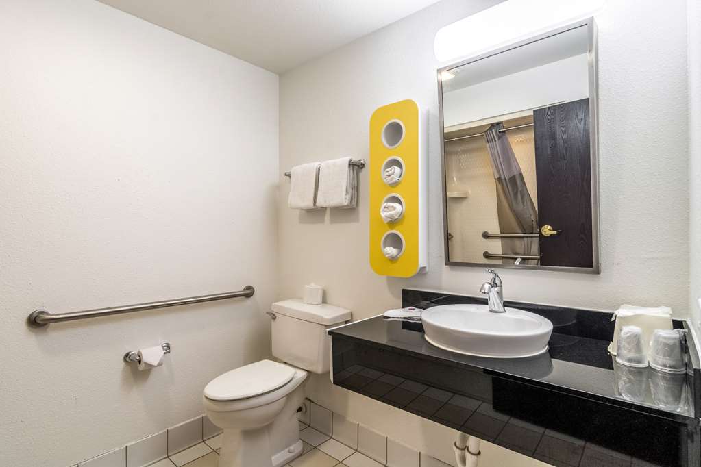 Motel 6 Harvey IL - photo 19