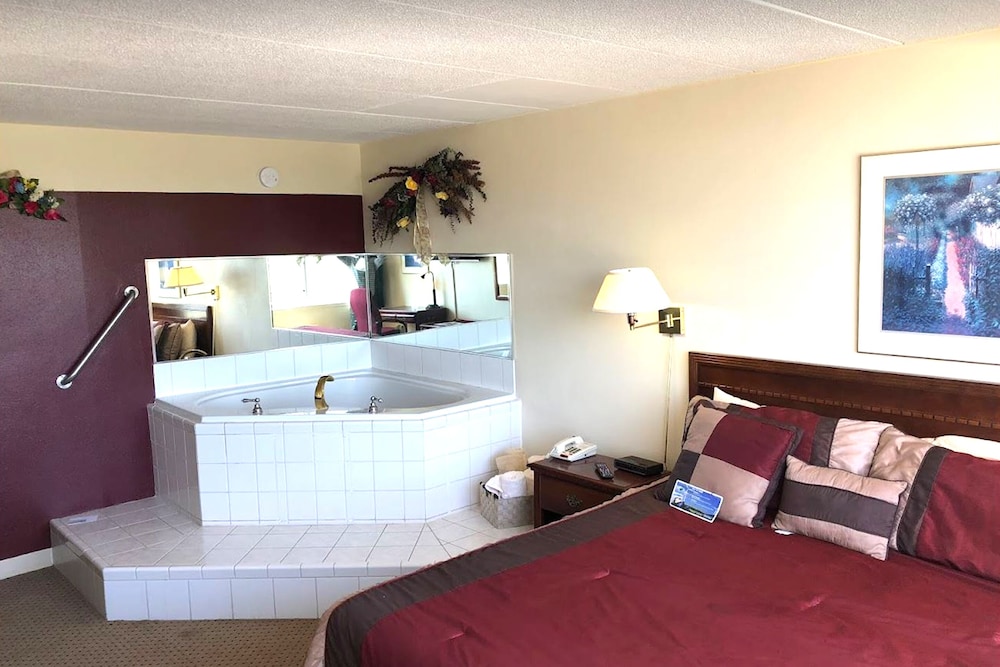 Norwood Inn and Suites Worthington - photo 13