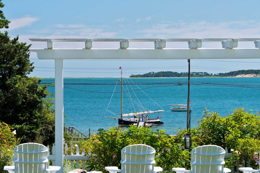 A Little Inn on Pleasant Bay - photo 38