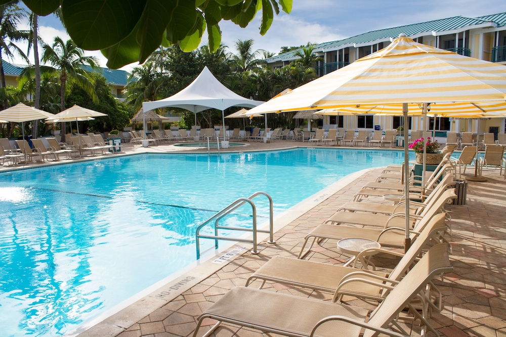 Tween Waters Island Resort & Spa - photo 43