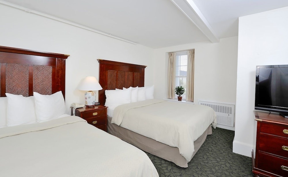 Jailhouse Inn - photo 14