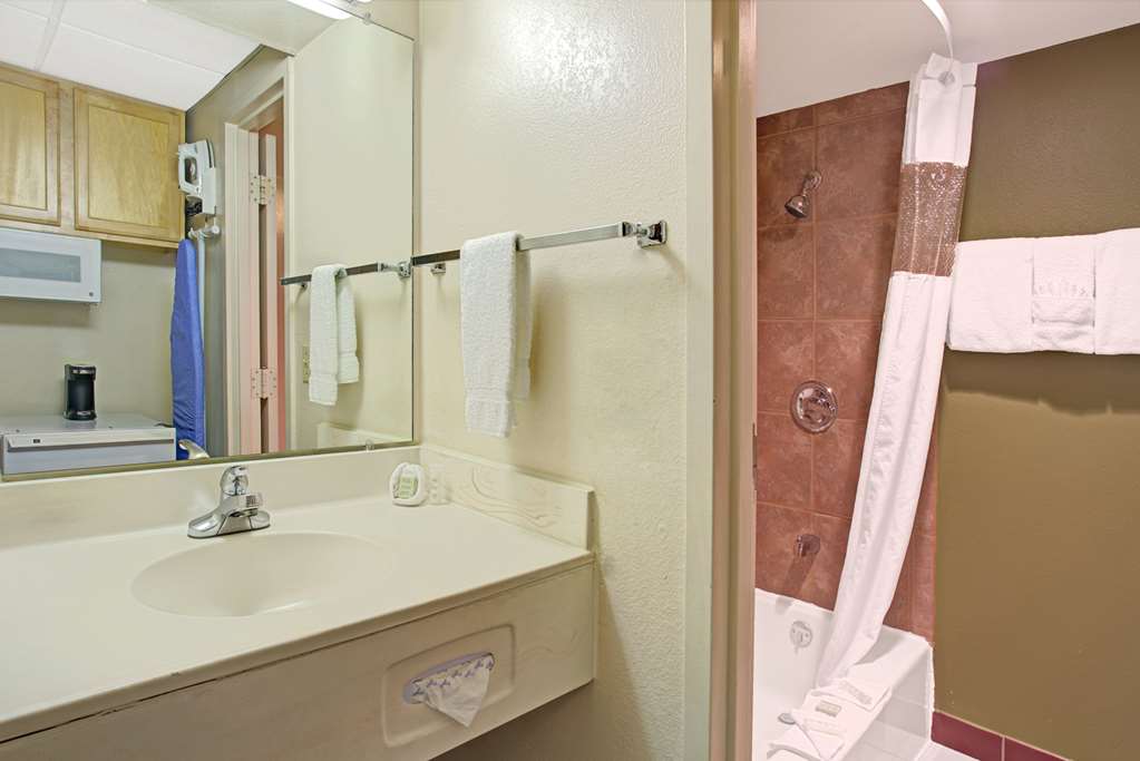 Super 8 by Wyndham Wheat Ridge Denver West - photo 11