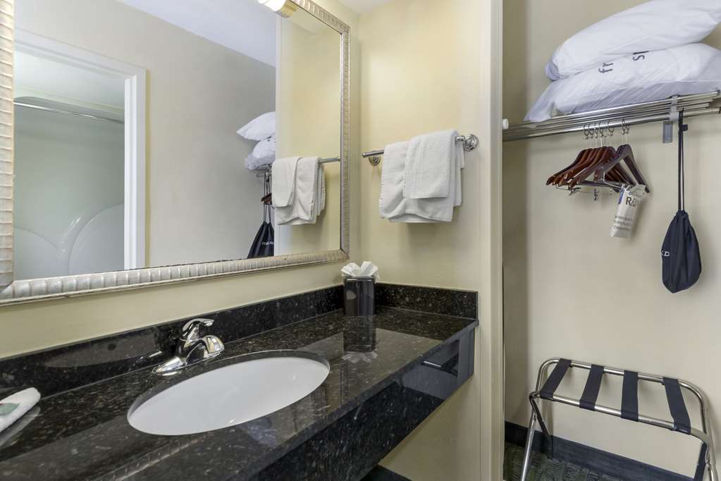 Best Western McAllen Medical Center - photo 17