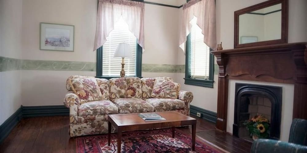 Frederick House - photo 11