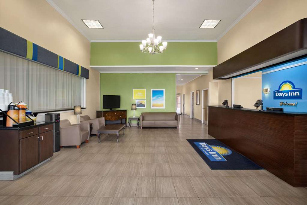 Days Inn by Wyndham Hardeeville I 95 State Line - photo 7
