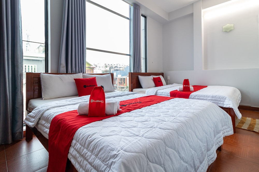 RedDoorz near Tan Huong Market in Tan Phu, Vietnam