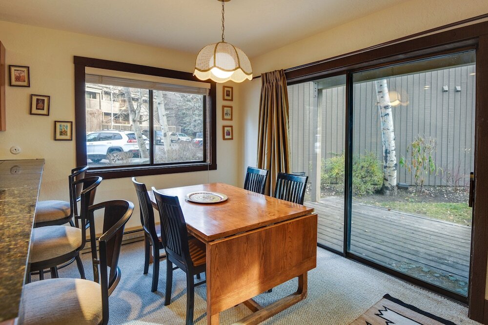 Ketchum Condo w Deck 1 Mi to Sun Valley Resort - photo 7
