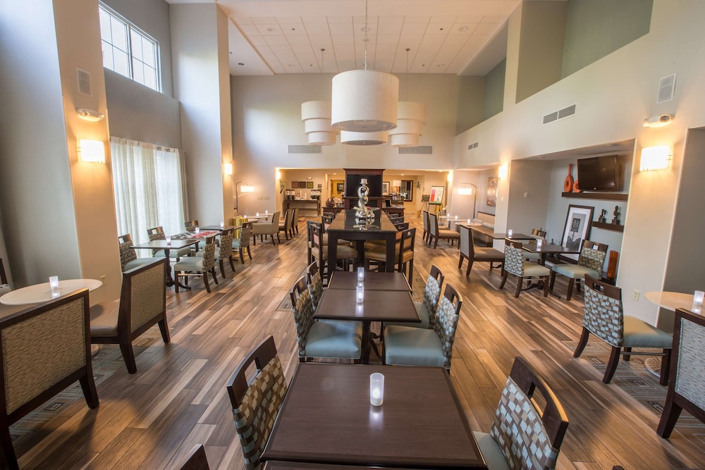 Hampton Inn & Suites Berkshires Lenox - photo 41