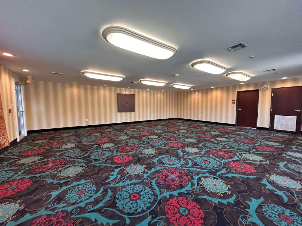Express Inn Leesville Ft Johnson SureStay Collection by BW - photo 25